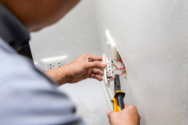 Best Circuit Breaker Repair  in Claremont, NH